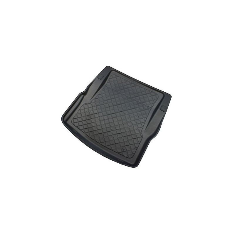 Гумирана стелка за багажник за BMW 3 F30 (2012+) Sedan / BMW 4 Coupe F32 (2013+)