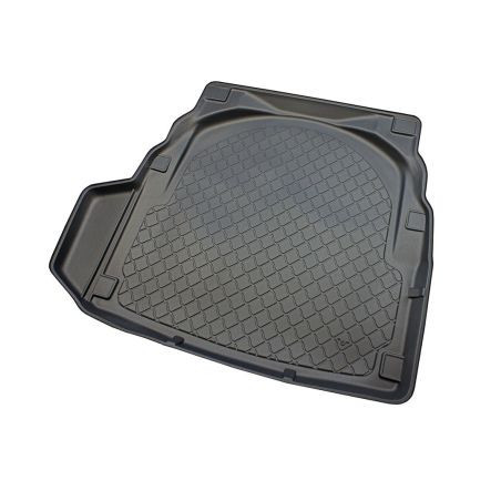 Гумирана стелка за багажник за Mercedes E-Class W212 (2009-2016) Sedan with left wing (can be cut off); boot surface flat