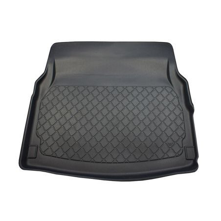 Гумирана стелка за багажник за Mercedes C-Class W205 (2014+) Sedan back seat leaning forward (foldable), righ…