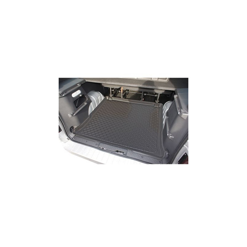 Гумирана стелка за багажник за Opel Vivaro B (2014+) Tour / Renault Traffic III (2014+) / Fiat Talento (2016+…