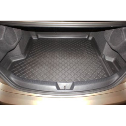 Гумирана стелка за багажник за Renault Megane GrandCoupé IV (2017+) Sedan right wing removable