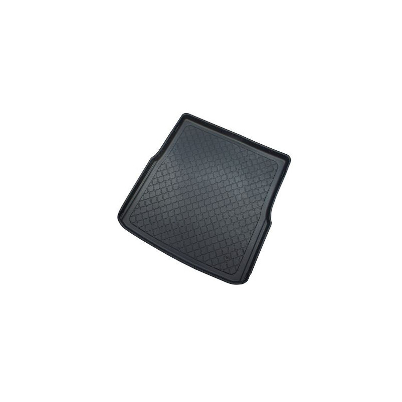 Гумирана стелка за багажник за Volkswagen Passat B8 (2014+) Combi