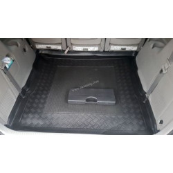 Стелка за багажник за Kia Carnival (2006-2014) 3rd row of seats removed