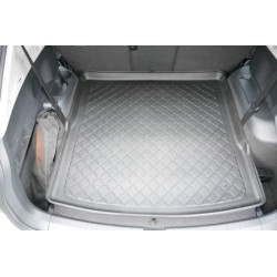  third row pulled down - Upper floor