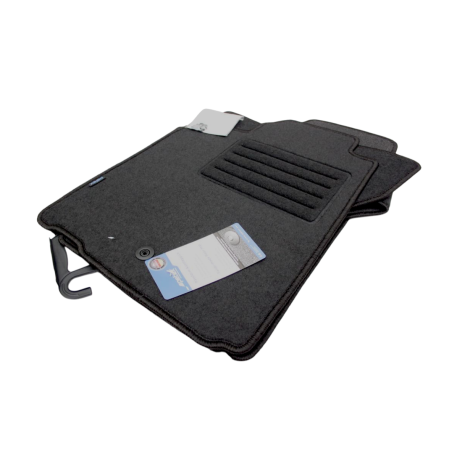 Мокетни стелки за MITSUBISHI Pajero Sport (1998-2006)