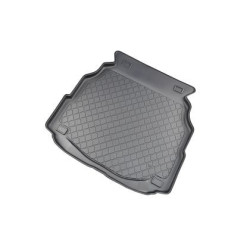 Гумирана стелка за багажник за Mercedes C-Class W203 (2001-2007) Sedan