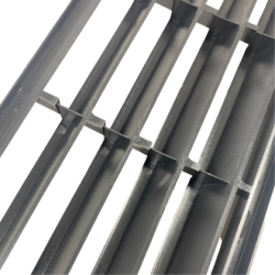 Решетка без емблема Audi 80 B4 - черна