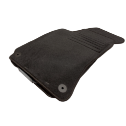 Мокетни стелки за VW Passat B5 (1996-2001) с кръгли щипки