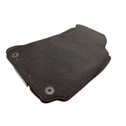 Мокетни стелки за VW Passat B5 (1996-2001) с кръгли щипки