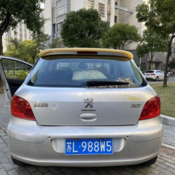 Спойлер антикрило за Peugeot 307 Hatchback 5 doors - черен гланц