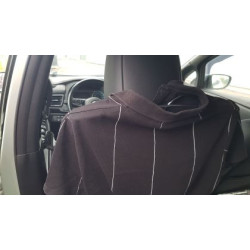 Закачалка за дрехи за кола - за облегалката на предна седалка