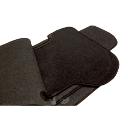 Мокетни стелки за Vw Golf 5 / 6 / Jetta (2005-2011) с кръгли щипки