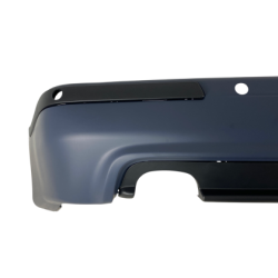 Задна броня за BMW E39 седан - M5 дизайн с единичен дифузер с отвори за парктроник грундирана