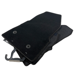 Мокетни стелки за Ford Transit (2015-2018) 3 места