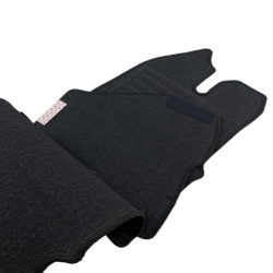 Мокетни стелки за Ford Transit (2015-2018) 3 места