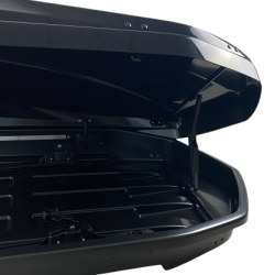 Автобокс Junior Strike 199x84x35cm с 85 mm крепежи,с двустранно отваряне с ключ, 440 литра - черен гланц