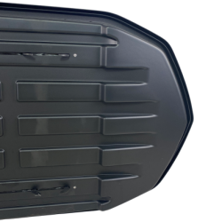 Автобокс Junior Strike 199x84x35cm с 85 mm крепежи,с двустранно отваряне с ключ, 440 литра - черен гланц