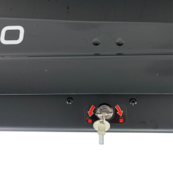 Автобокс Junior Strike 199x84x35cm с 85 mm крепежи,с двустранно отваряне с ключ, 440 литра - черен гланц