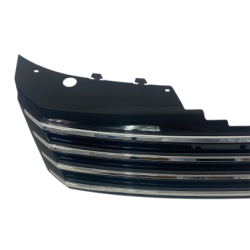 Решетка без емблема VW PASSAT 3C (2010+) - черна с хром лайсни