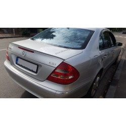 Лип спойлер за багажник за Mercedes W211